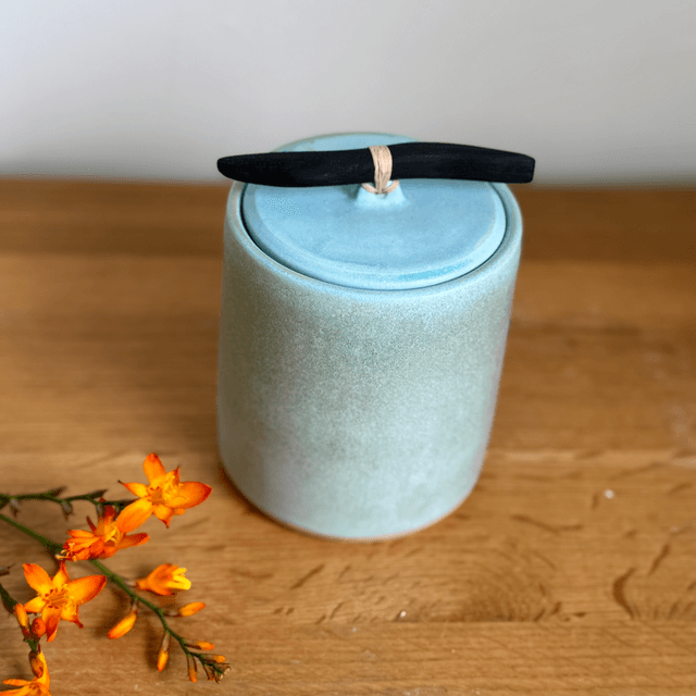 Seaside jar